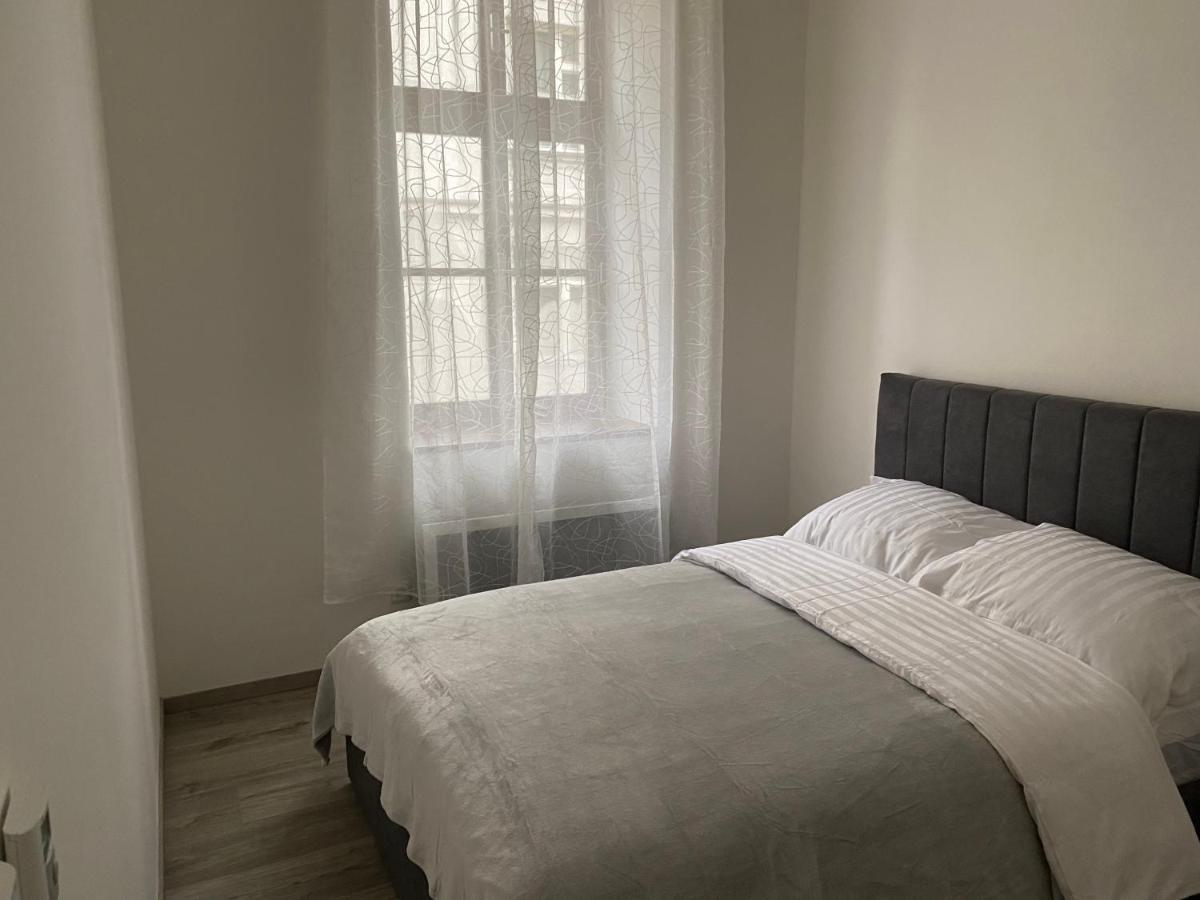 Klicperovo 3Kk Appartamento Hradec Králové Esterno foto